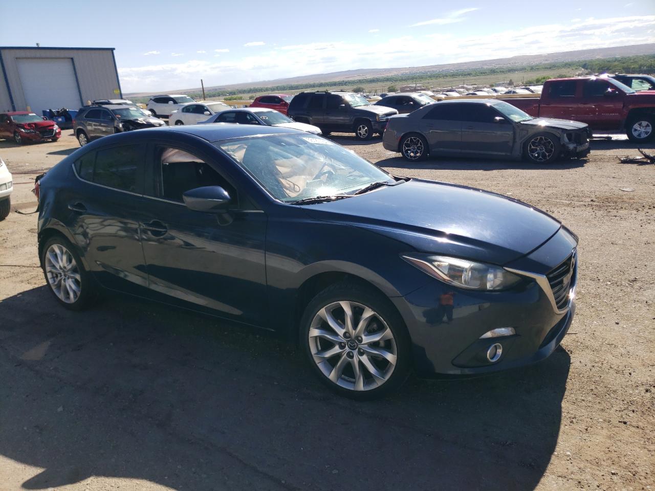 2016 Mazda 3 Touring vin: JM1BM1W38G1283837