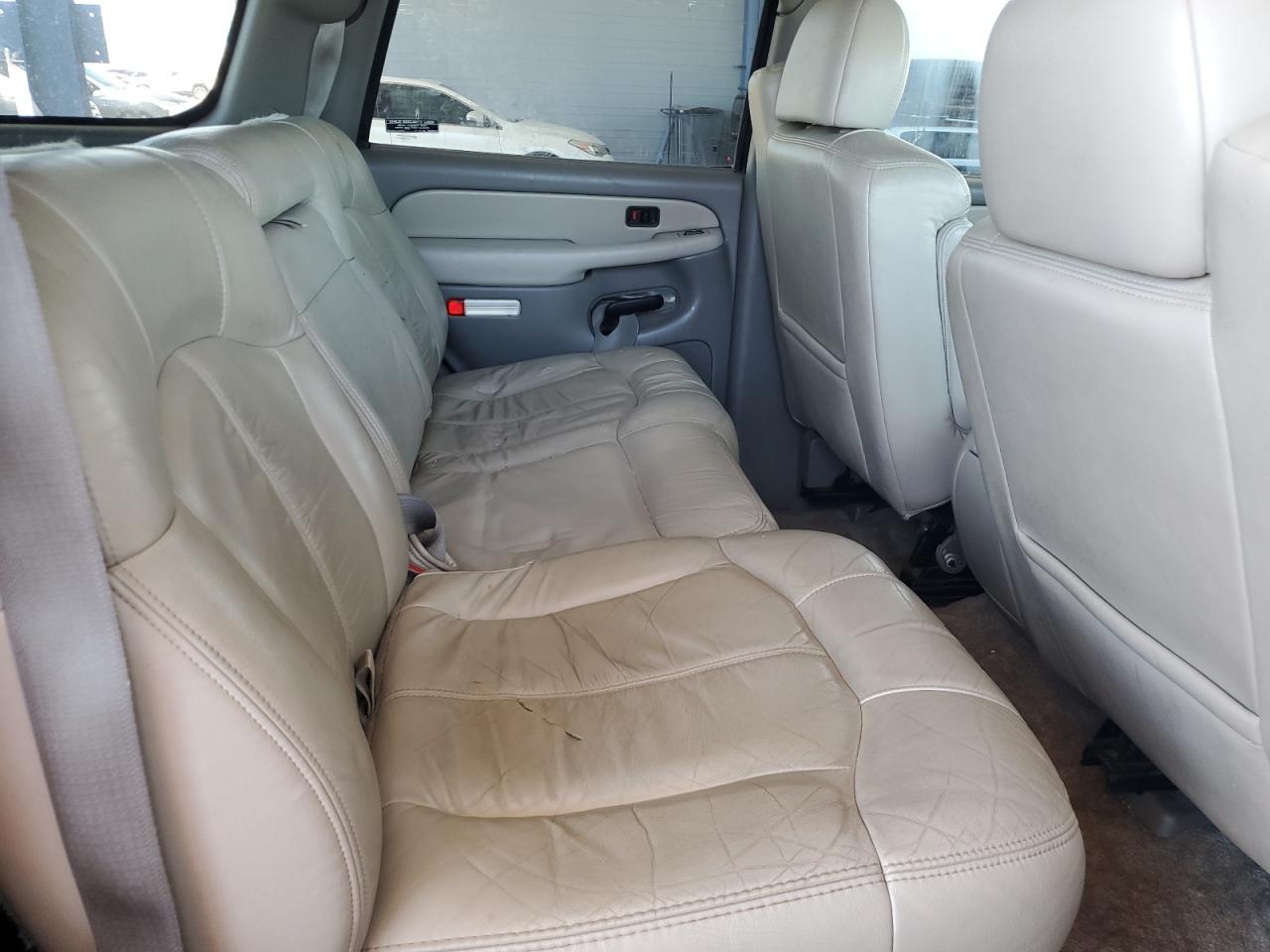 1GNEK13T01R185957 2001 Chevrolet Tahoe K1500