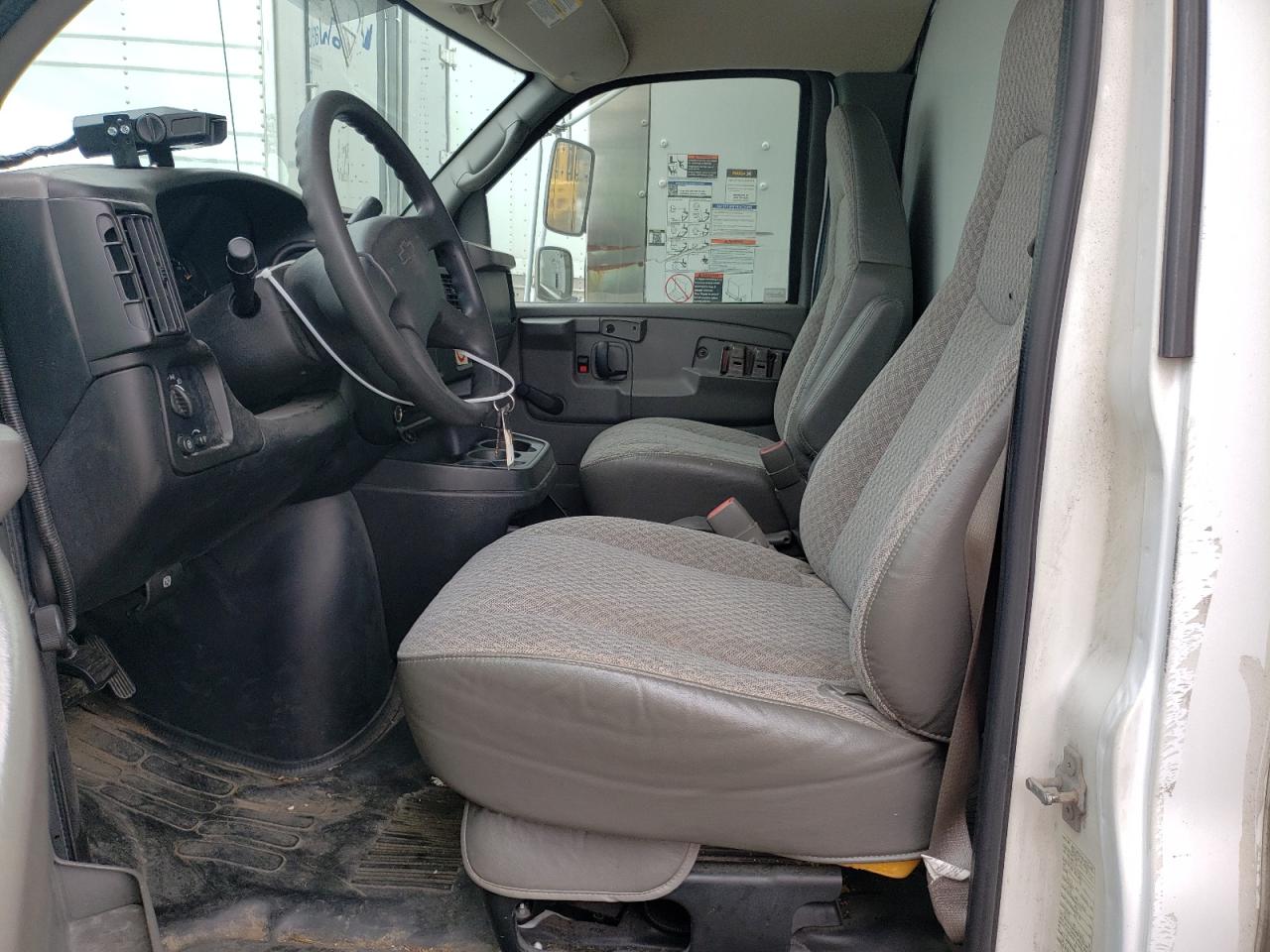 1GBJG31U751156612 2005 Chevrolet Express G3500