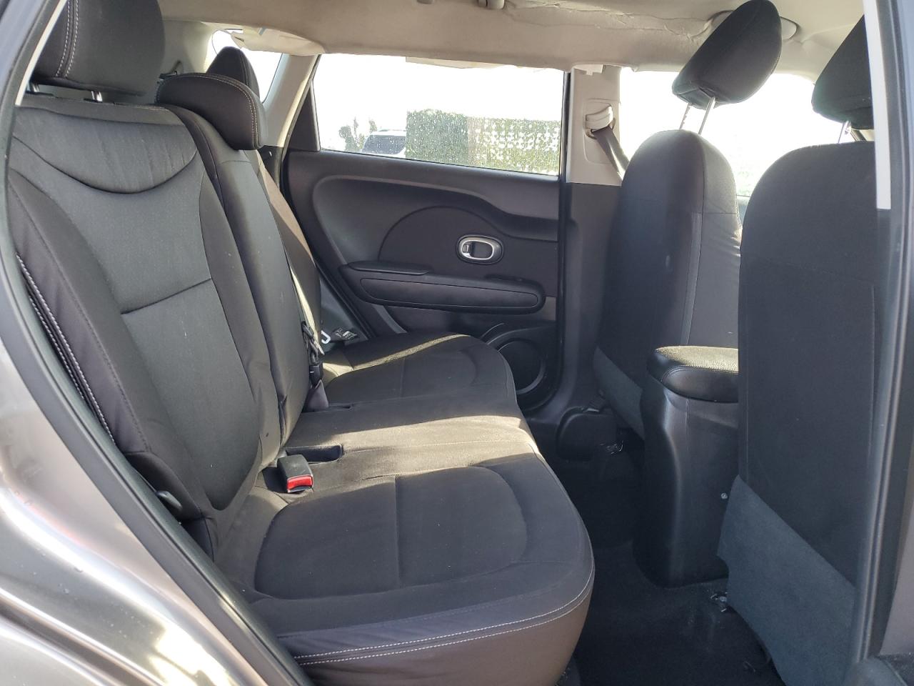 KNDJN2A2XG7344017 2016 Kia Soul