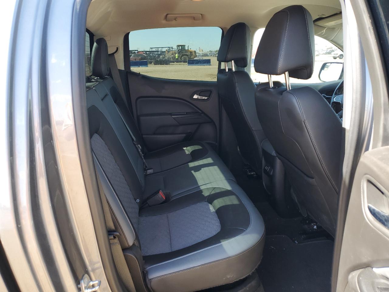 1GCGTDEN4J1126889 2018 Chevrolet Colorado Z71