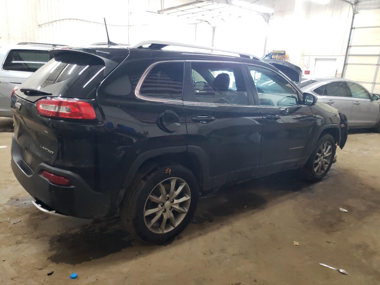 2018 Jeep Cherokee Limited vin: 1C4PJMDB0JD562845