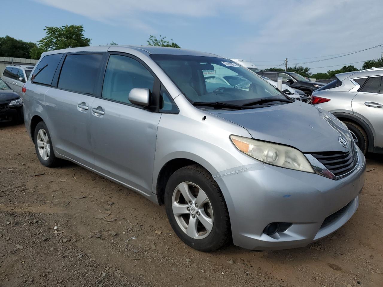 5TDKA3DC0CS014056 2012 Toyota Sienna Base