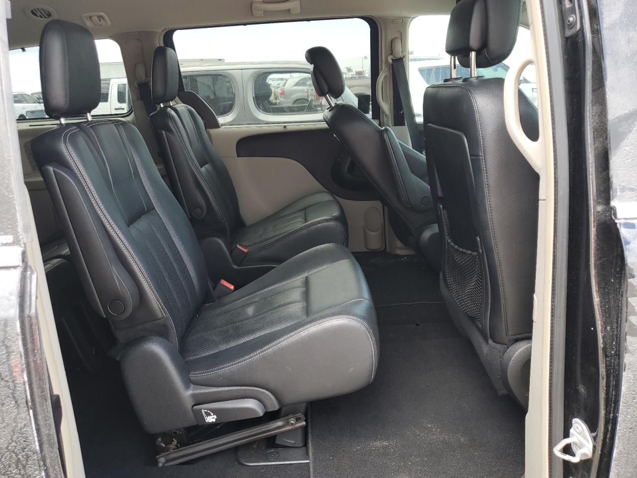 2C4RC1CG1ER238501 2014 Chrysler Town & Country Touring L