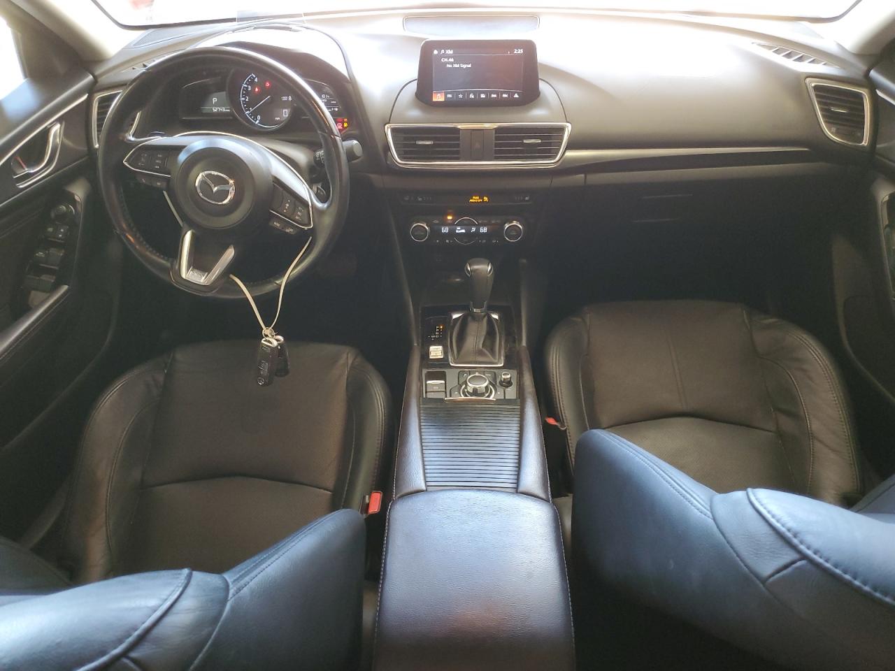 3MZBN1M34JM193107 2018 Mazda 3 Grand Touring