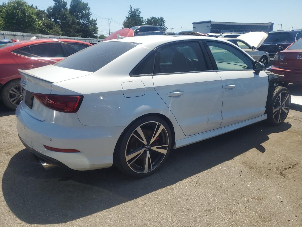 WUABWGFF3J1900093 2018 Audi Rs3