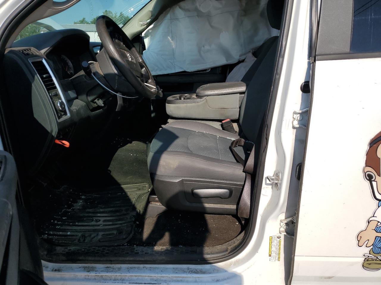 1C6RR7TT0HS696653 2017 Ram 1500 Slt