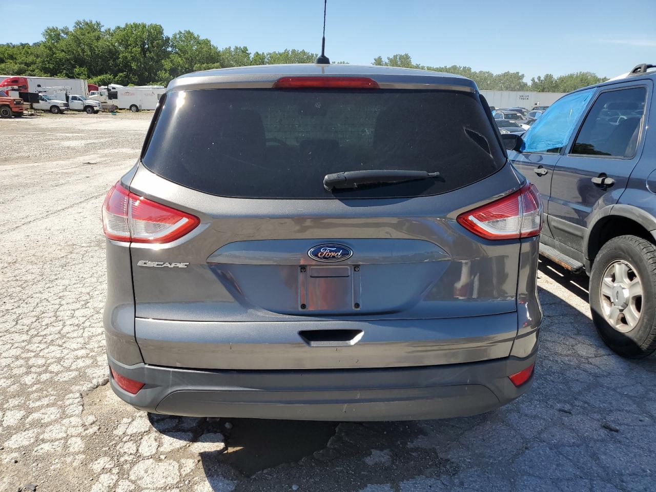 Lot #2715931413 2013 FORD ESCAPE S