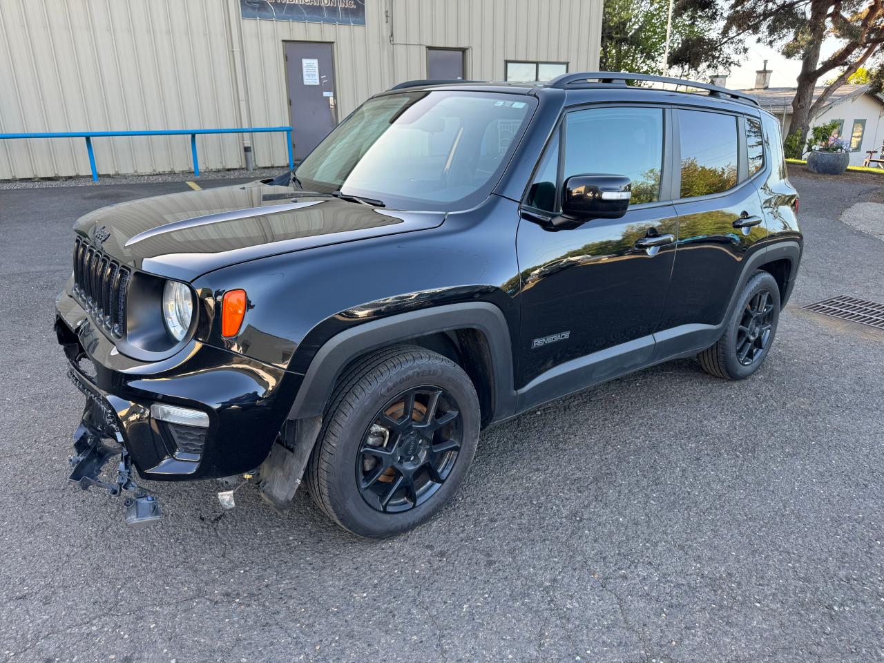 2020 Jeep Renegade Latitude vin: ZACNJABB2LPL61202