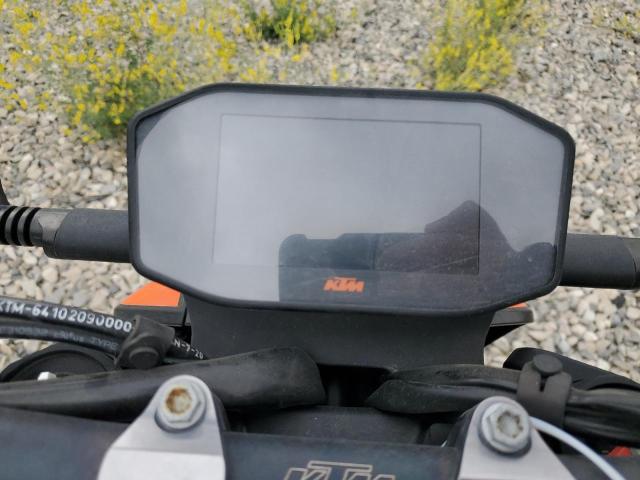 2021 KTM 890 DUKE R VBKTU9403MM805875