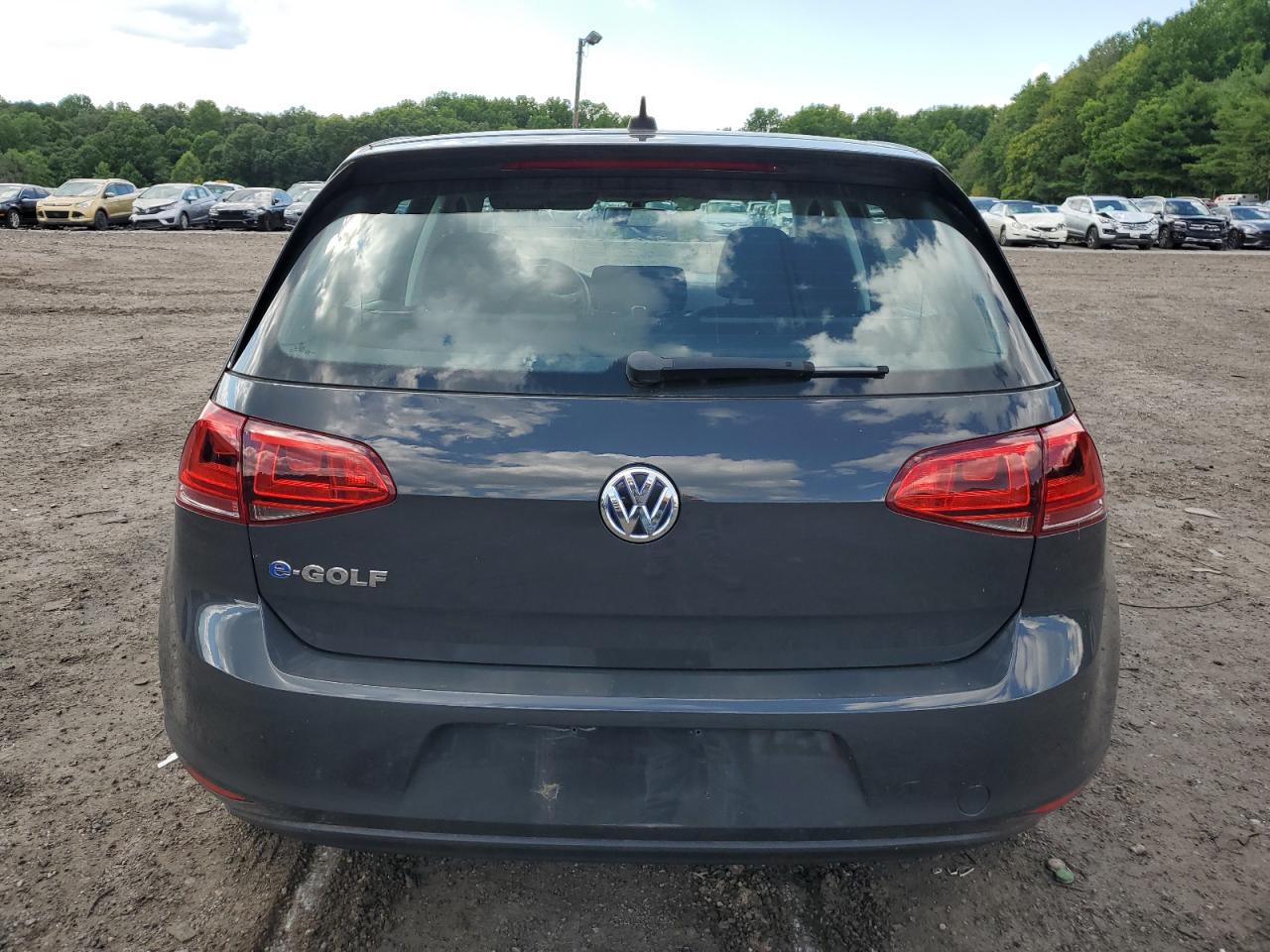 WVWKP7AU9GW904273 2016 Volkswagen E-Golf Se