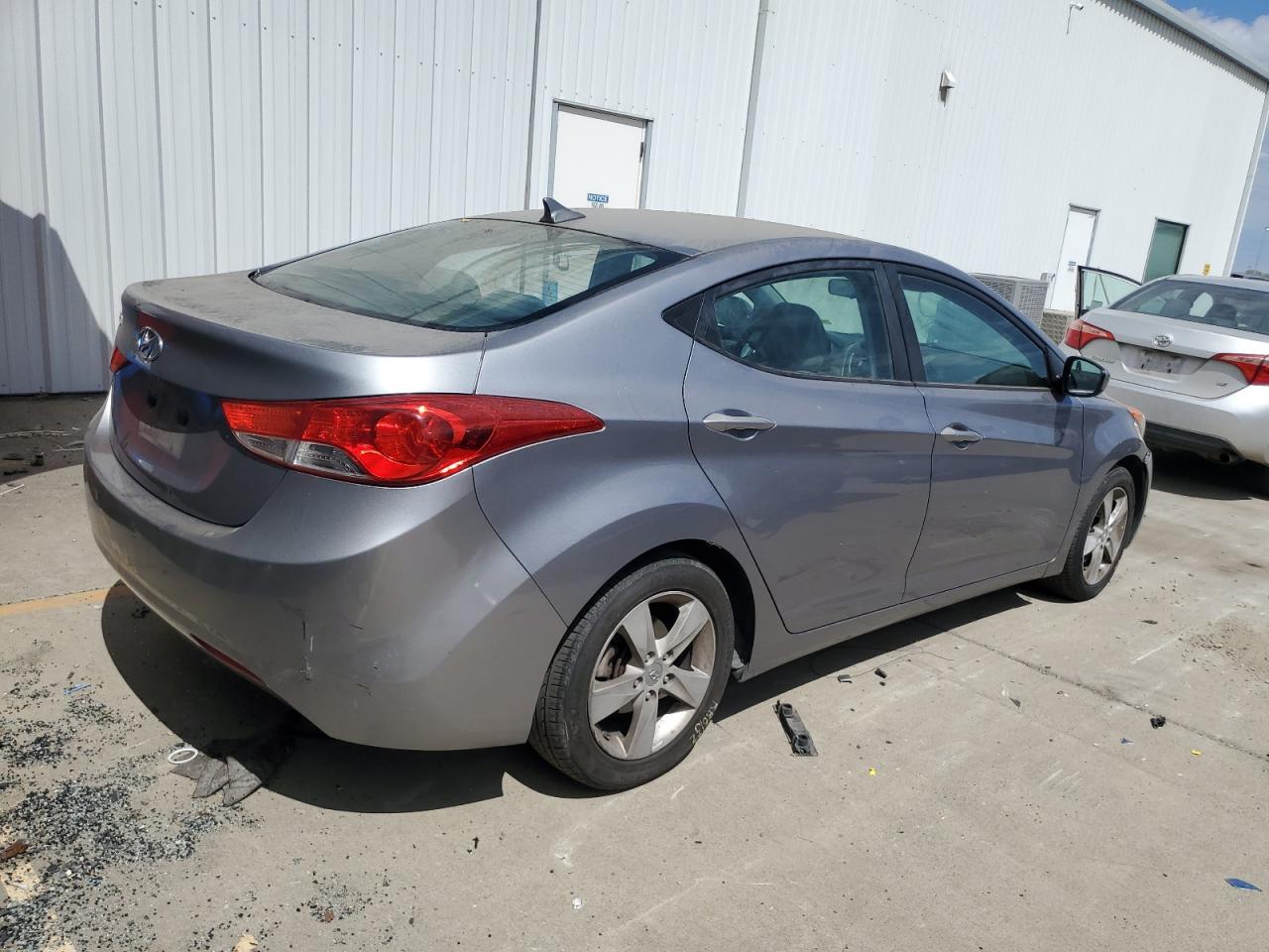 KMHDH4AE0DU636181 2013 Hyundai Elantra Gls