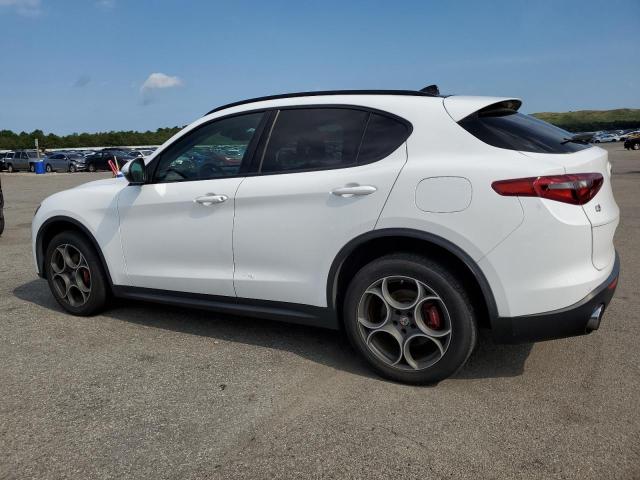 ZASFAKPN1J7B89617 2018 ALFA ROMEO STELVIO - Image 2