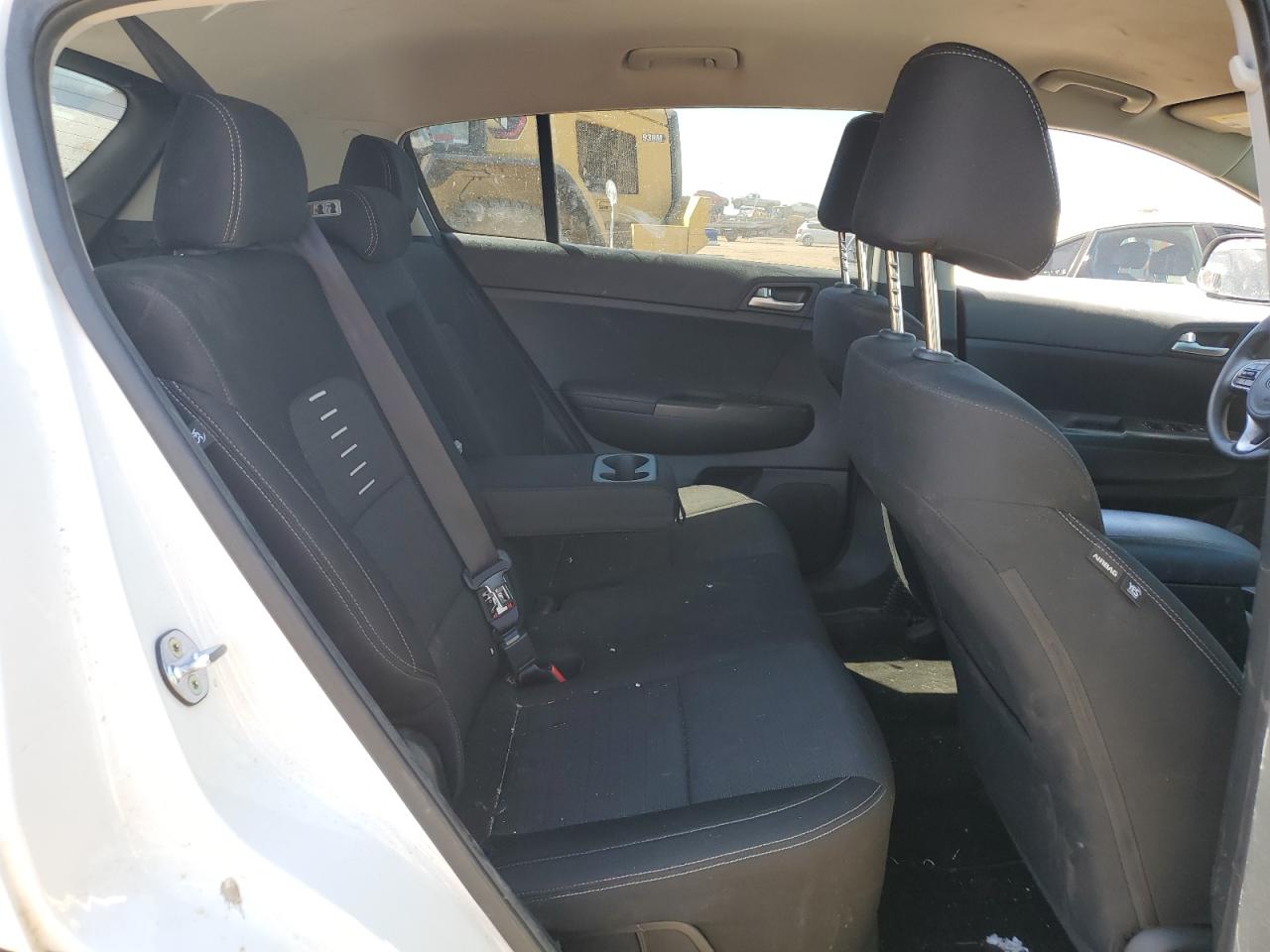 KNDPM3AC0J7320991 2018 Kia Sportage Lx