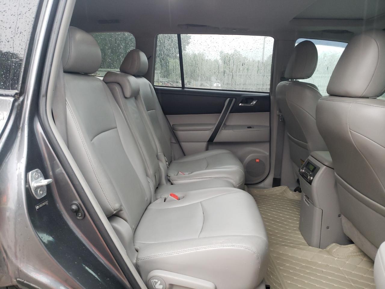 5TDDK3EH9AS032021 2010 Toyota Highlander Limited