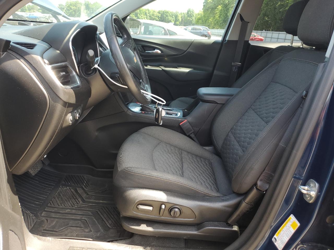 2GNAXKEV0L6171463 2020 Chevrolet Equinox Lt