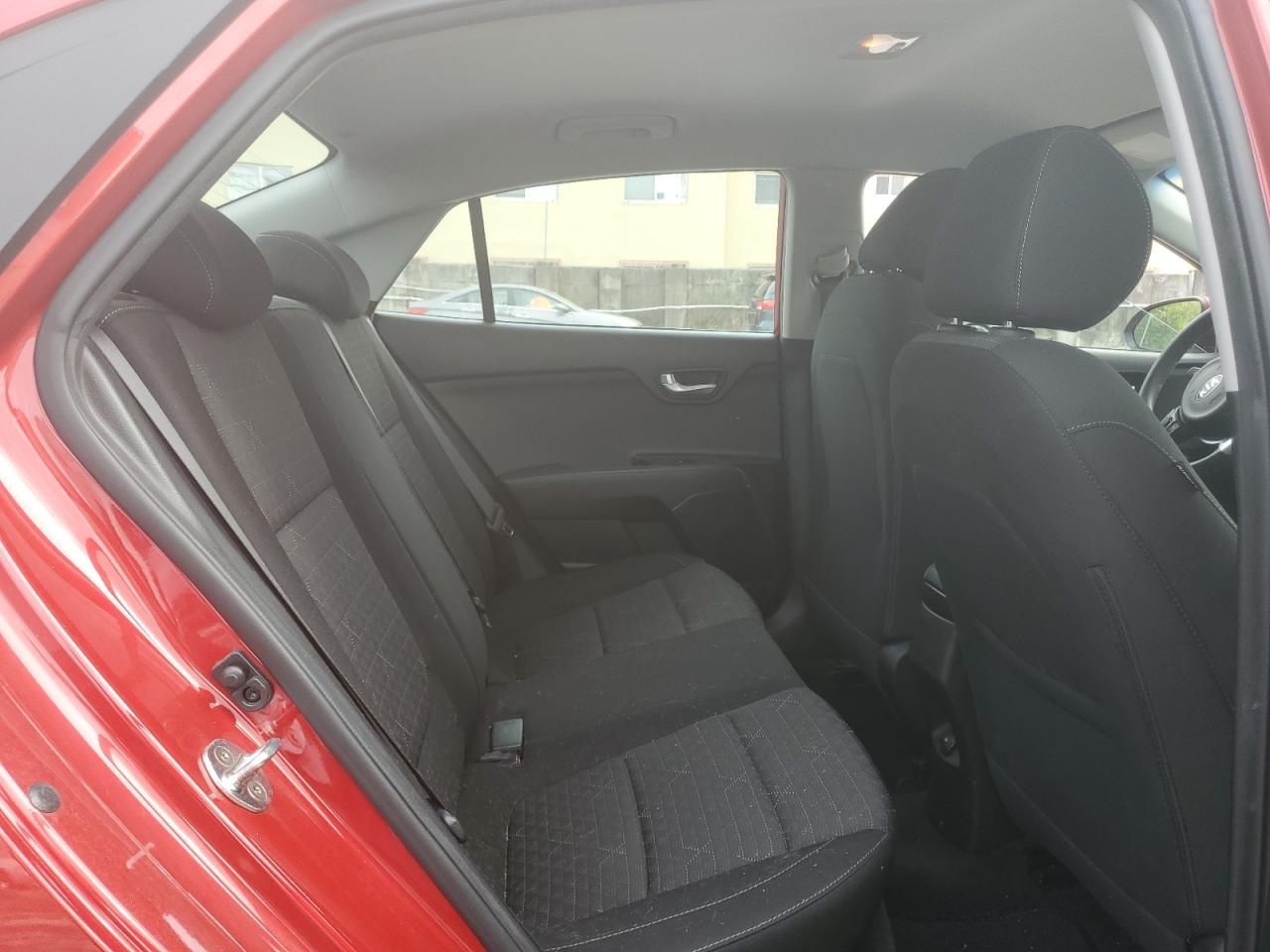 3KPA24AB5JE082192 2018 Kia Rio Lx