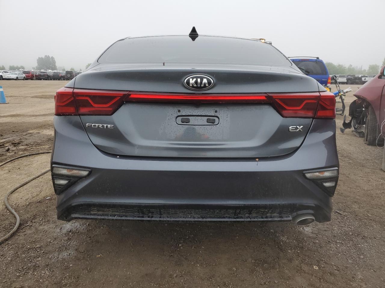 3KPF54ADXME322310 2021 Kia Forte Ex