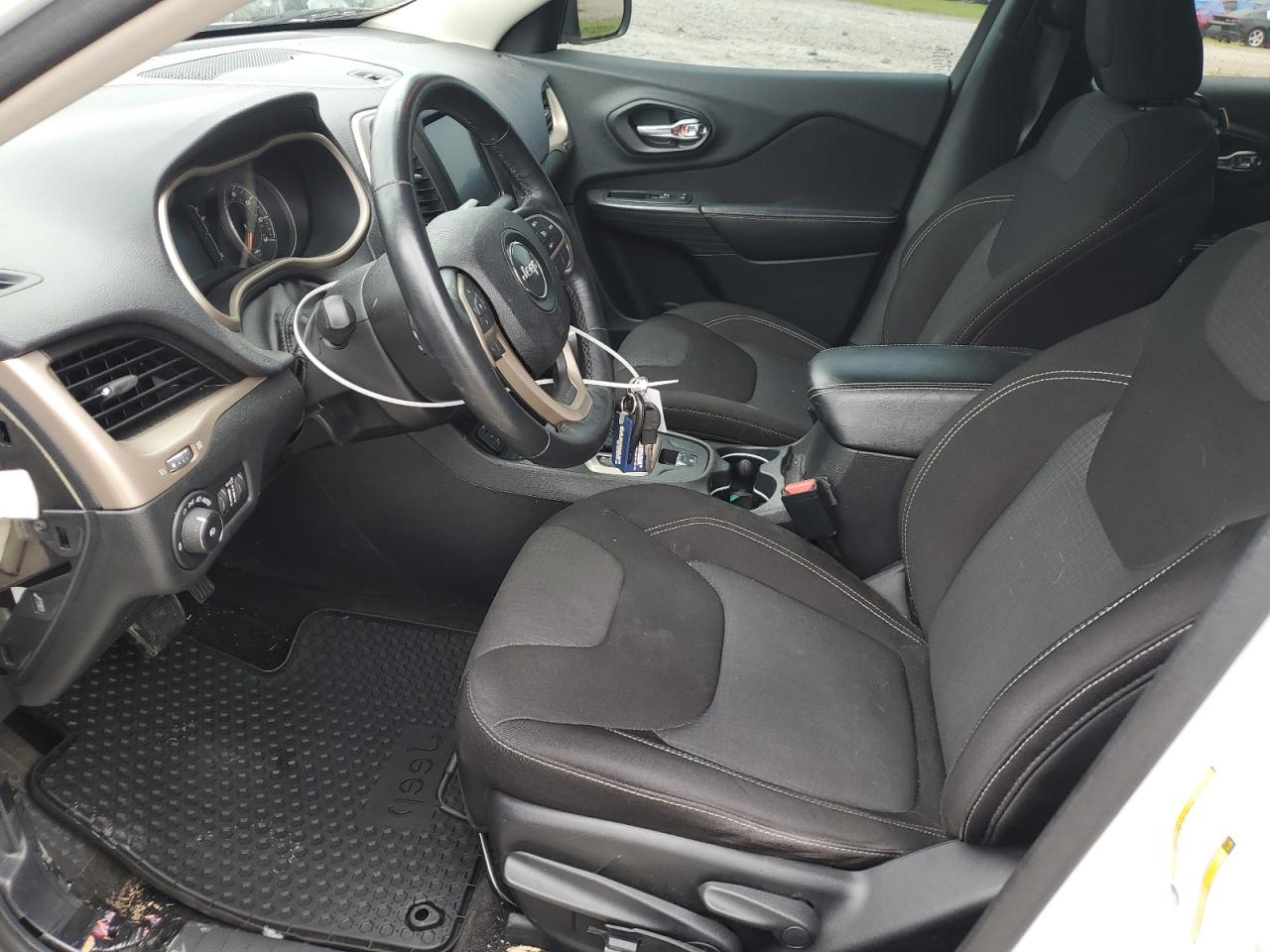 1C4PJLCBXFW700642 2015 Jeep Cherokee Latitude