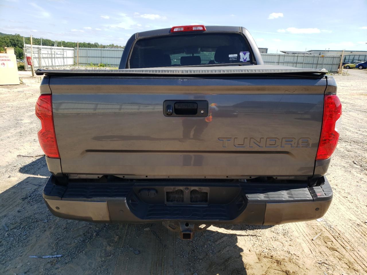 5TFDY5F18GX491409 2016 Toyota Tundra Crewmax Sr5