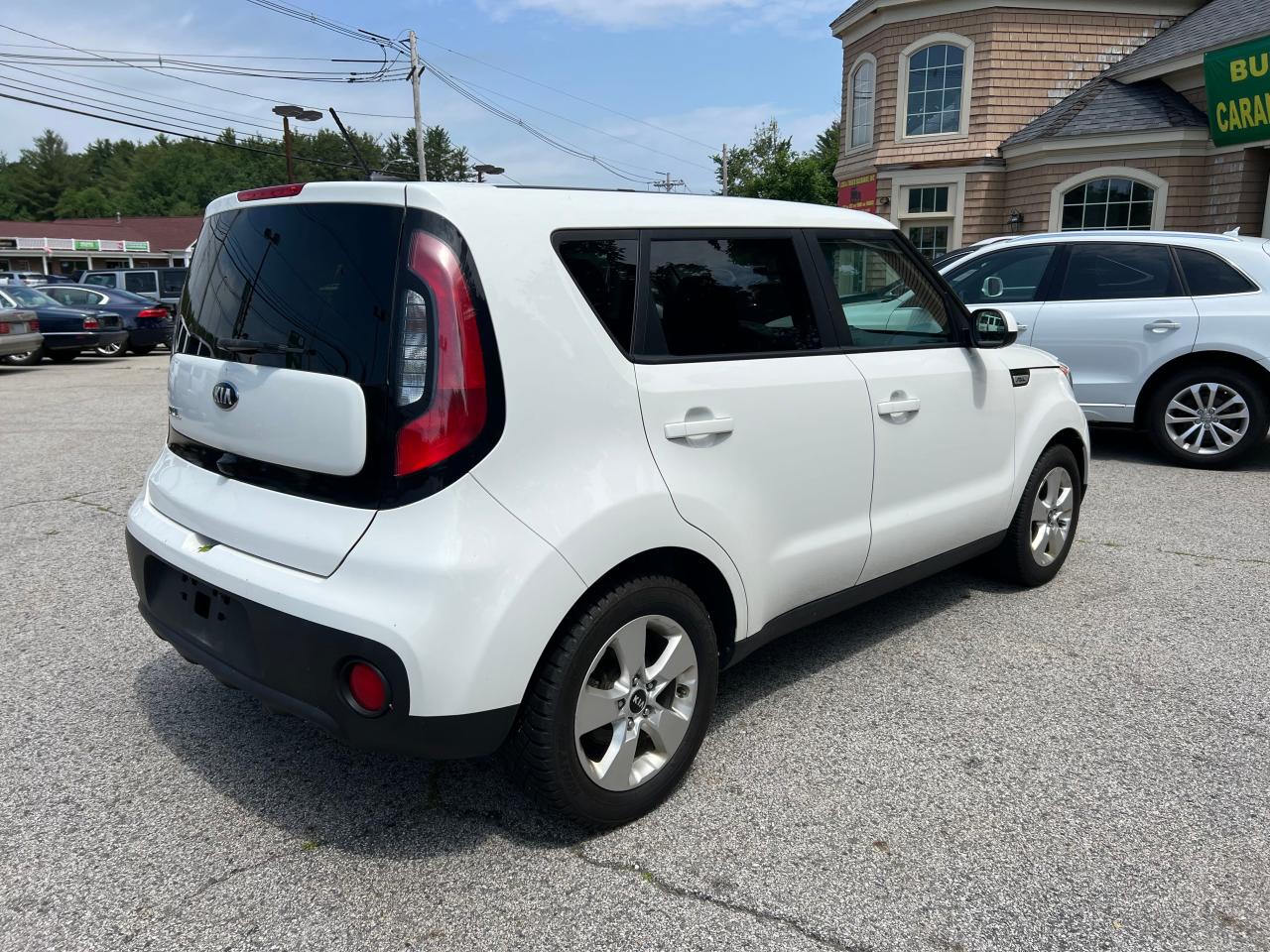 2019 Kia Soul vin: KNDJN2A20K7917211