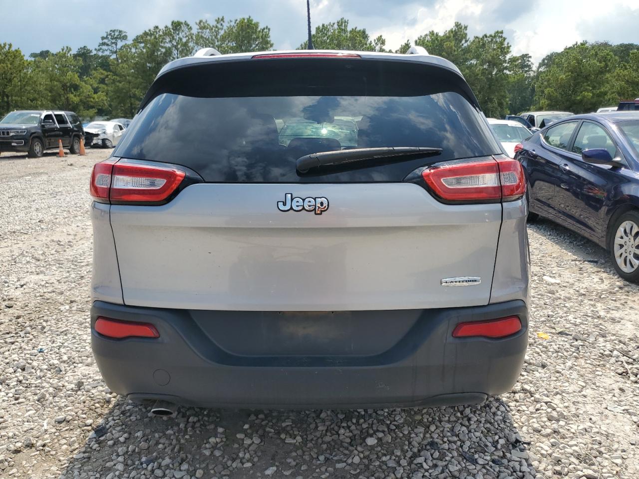 1C4PJLCB5EW217381 2014 Jeep Cherokee Latitude