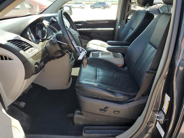 2014 Chrysler Town & Country - Image 7