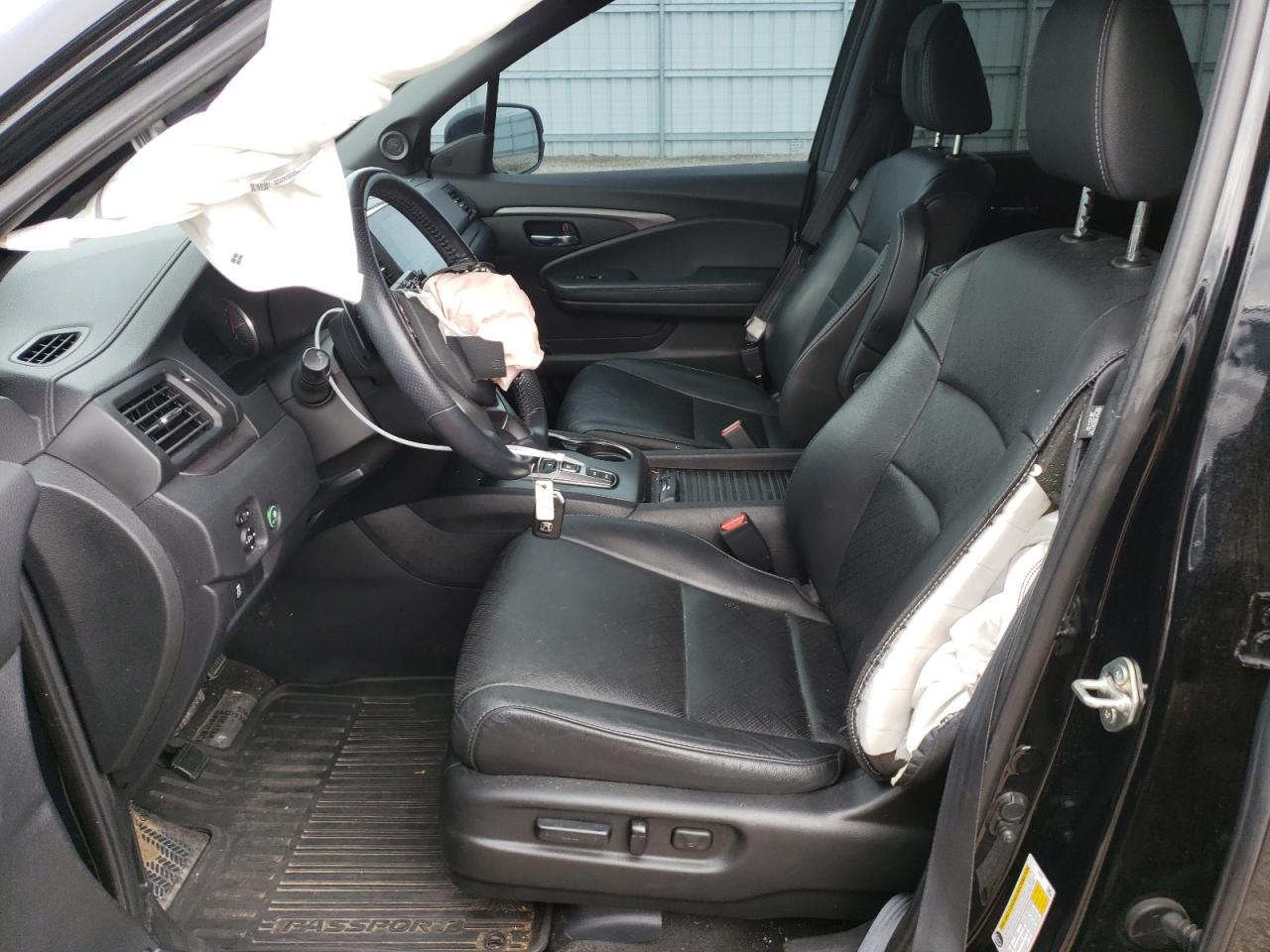 5FNYF7H50KB008081 2019 Honda Passport Exl