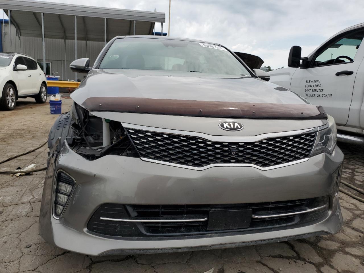 5XXGV4L22JG228425 2018 Kia Optima Sxl