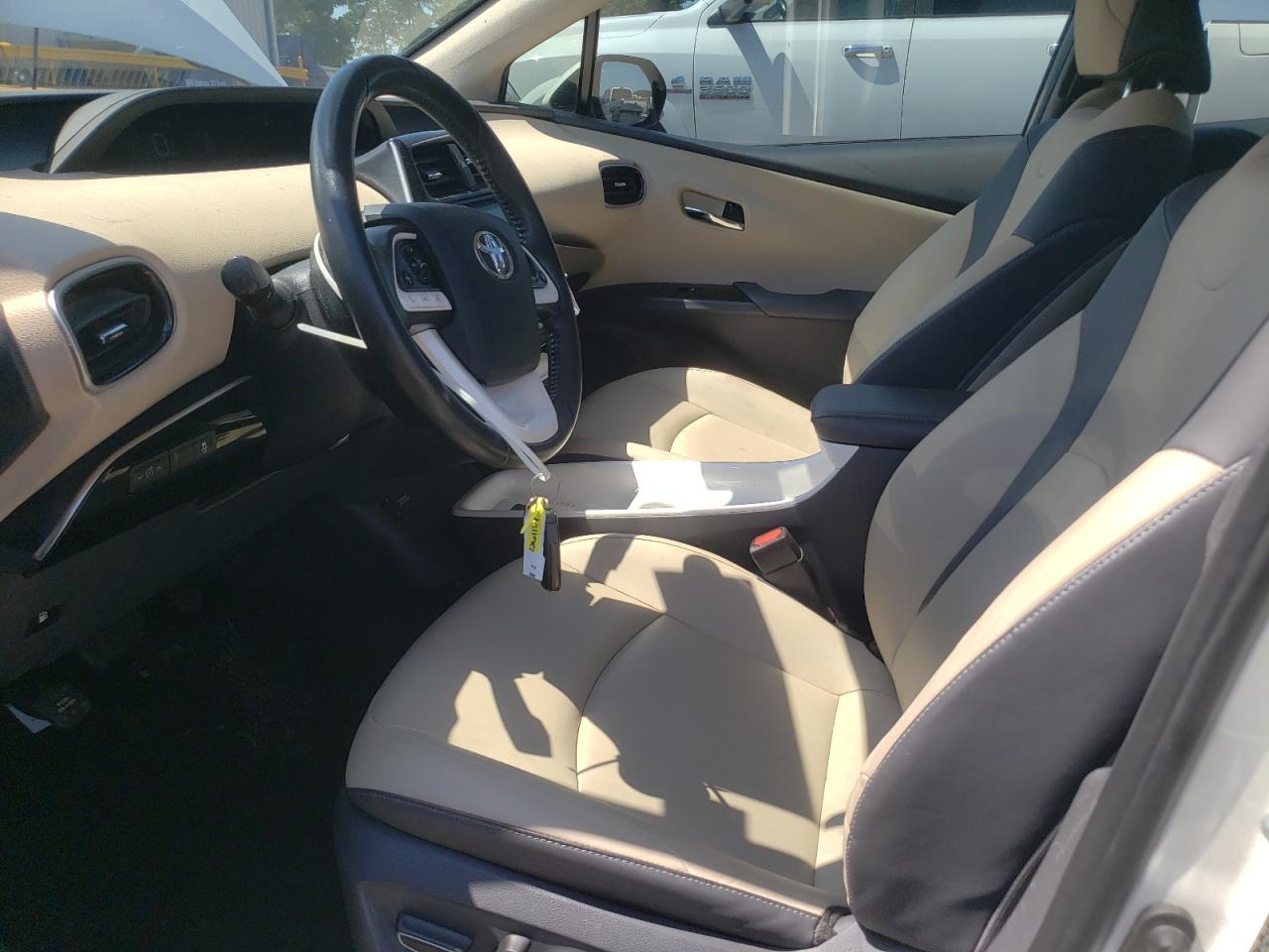 JTDKARFU9G3513082 2016 Toyota Prius