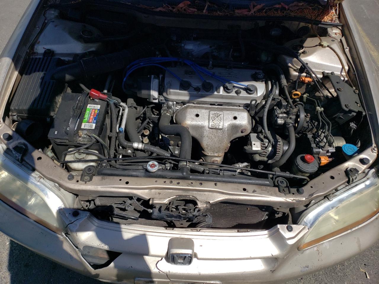 1HGCG564XYA031733 2000 Honda Accord Lx