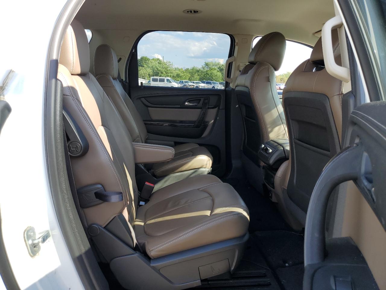 1GKKVSKD1HJ202491 2017 GMC Acadia Limited Slt-2