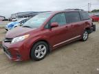 TOYOTA SIENNA LE photo