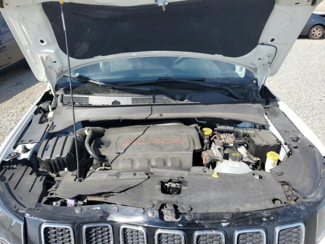 2018 Jeep Compass Latitude VIN: 3C4NJCBB3JT257015 Lot: 58475644