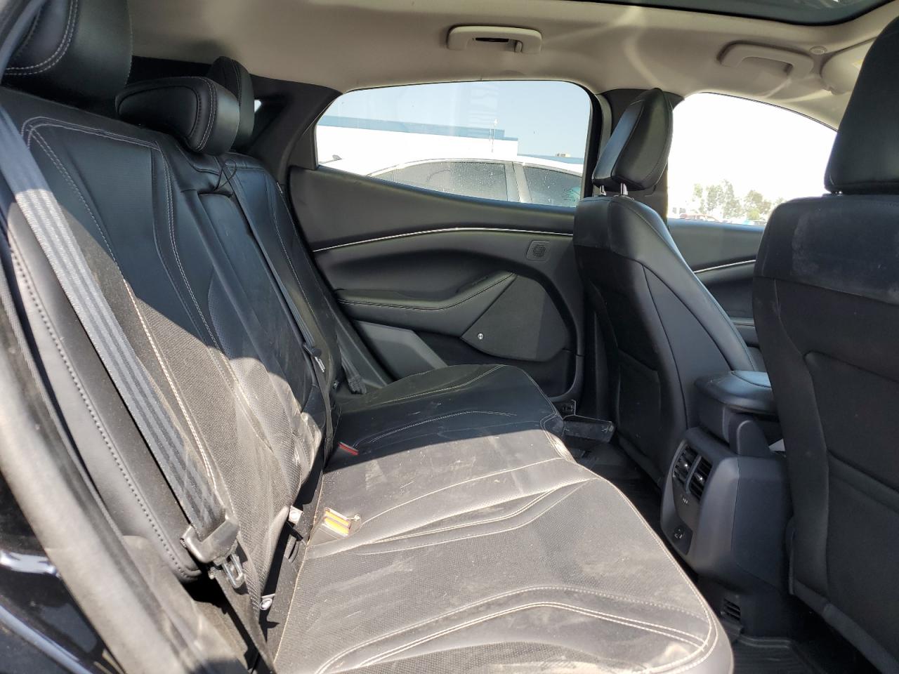 3FMTK3SU8MMA03753 2021 Ford Mustang Mach-E Premium