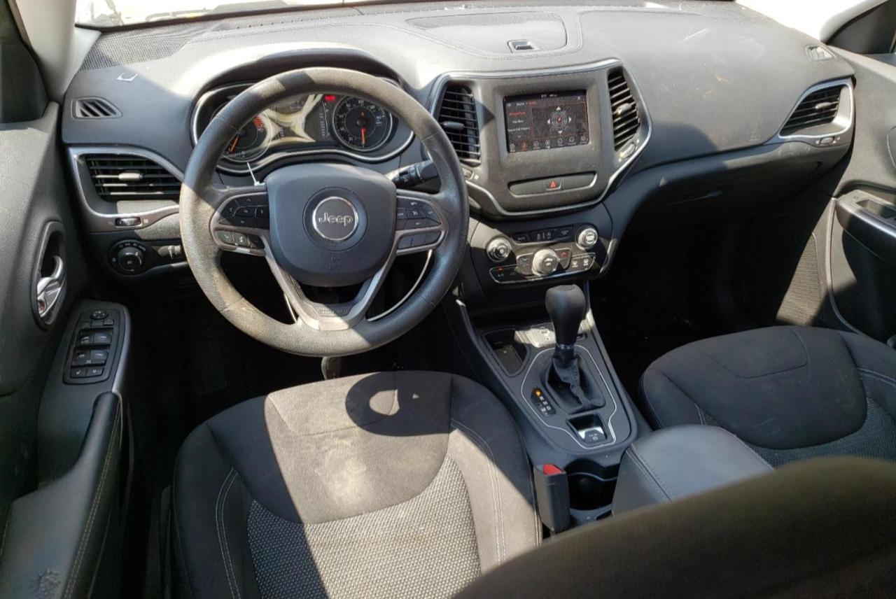 1C4PJLCB3KD171377 2019 Jeep Cherokee Latitude