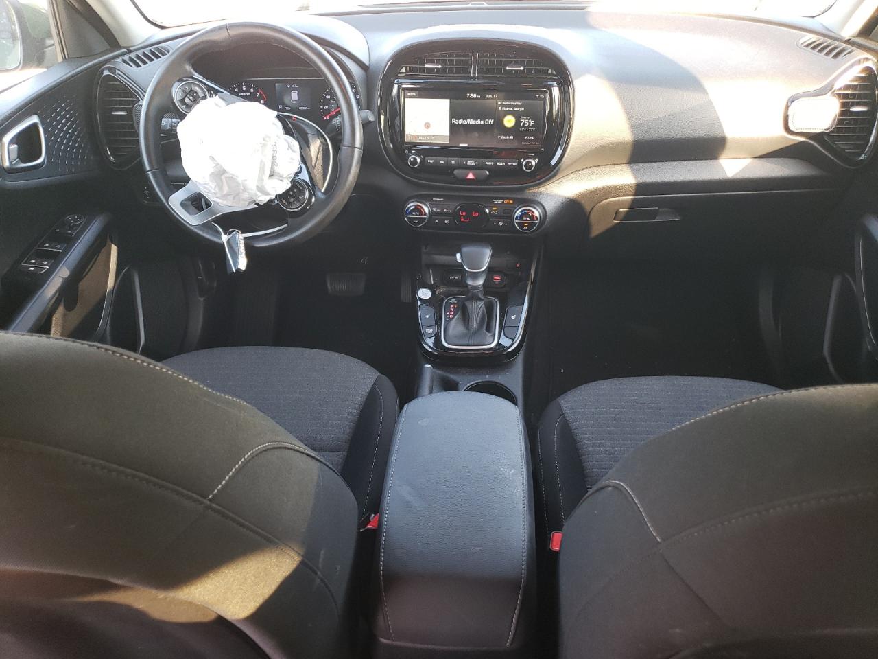 KNDJ33AU8L7057833 2020 Kia Soul Ex