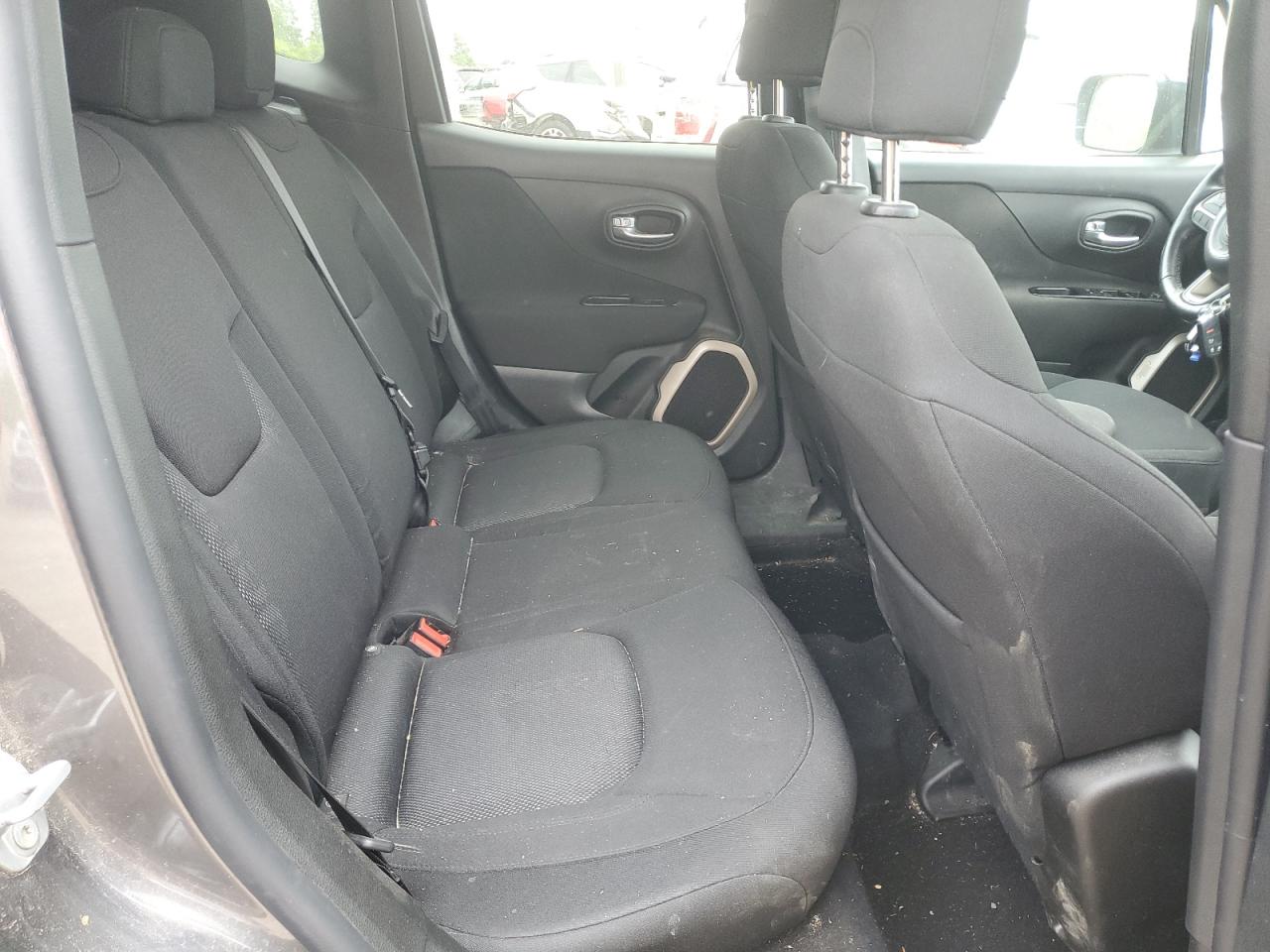 ZACCJBBB9HPE71056 2017 Jeep Renegade Latitude