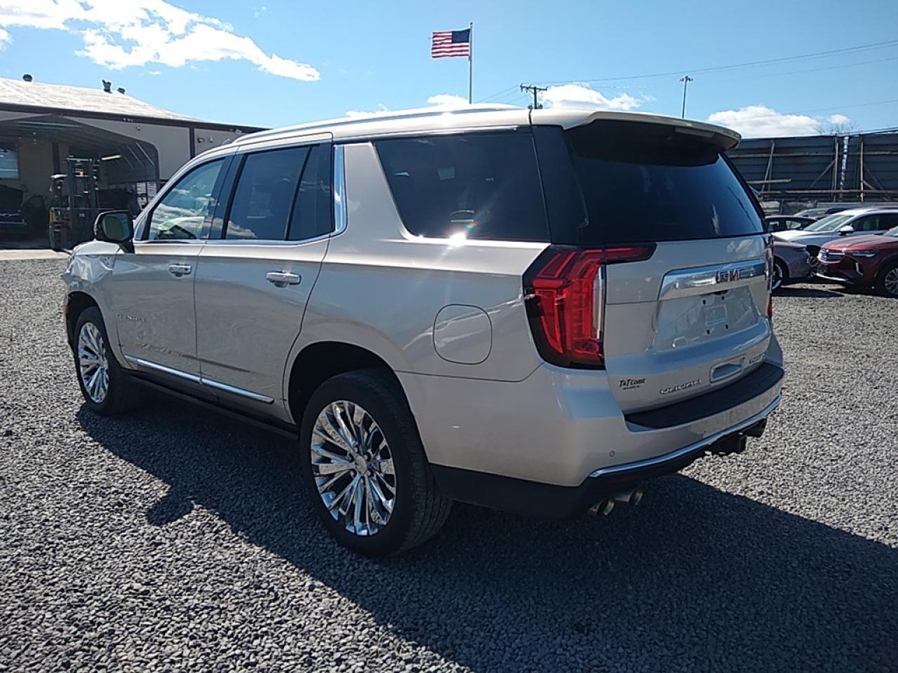 2021 GMC Yukon Denali vin: 1GKS2DKL5MR142948