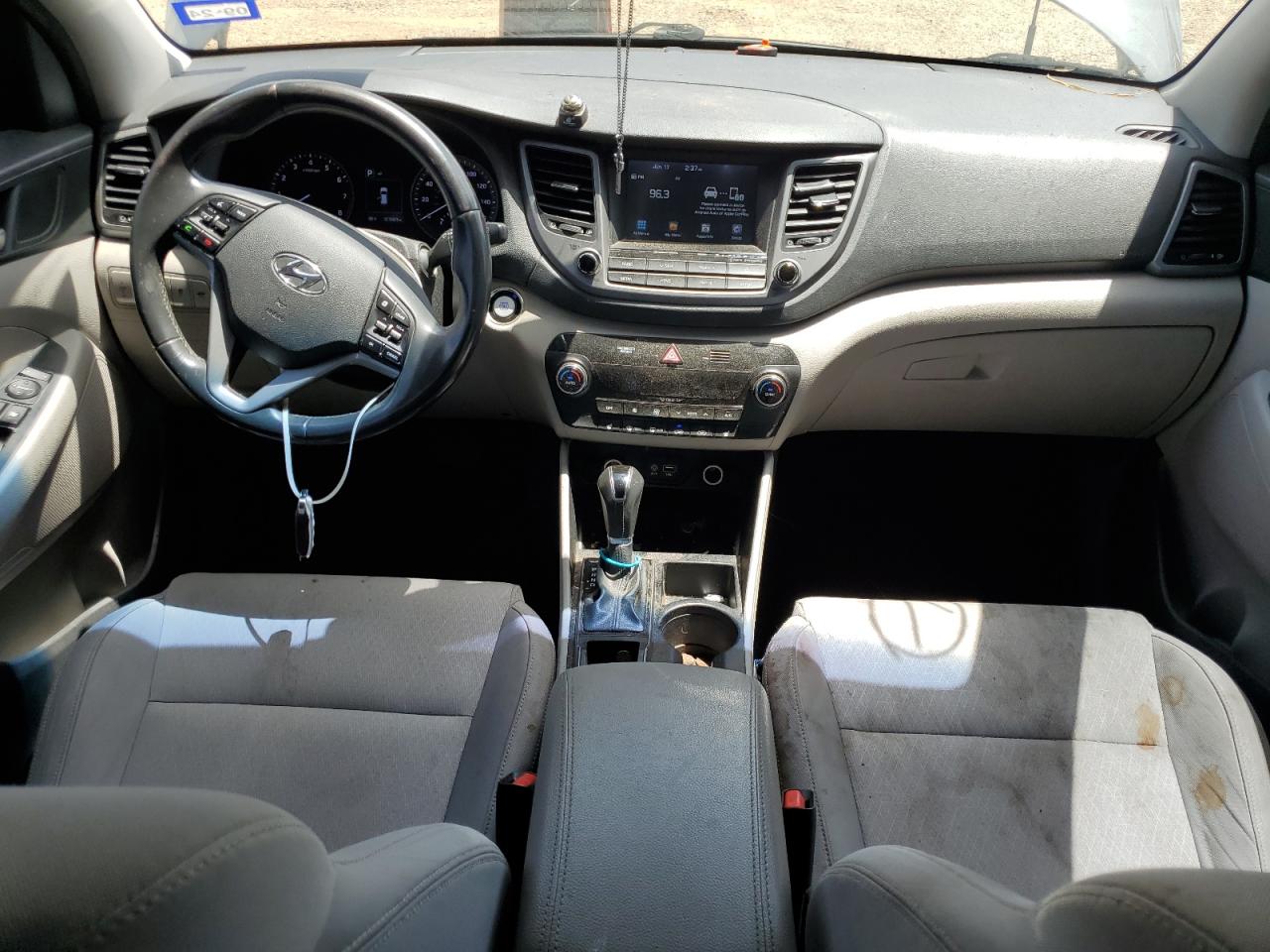 KM8J33A21JU729496 2018 Hyundai Tucson Value