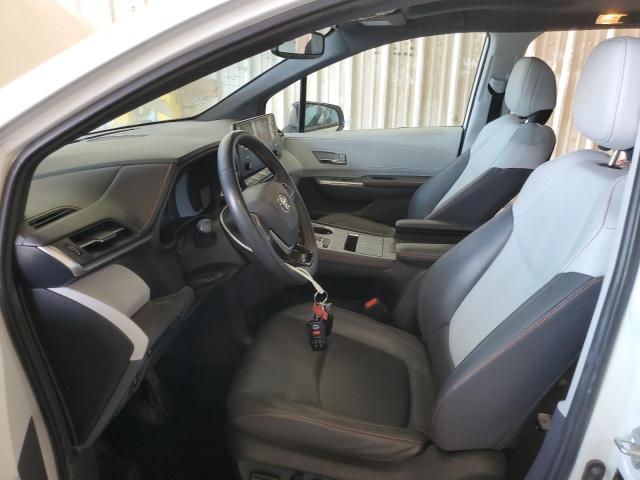 2022 TOYOTA SIENNA XSE - 5TDXRKECXNS095383