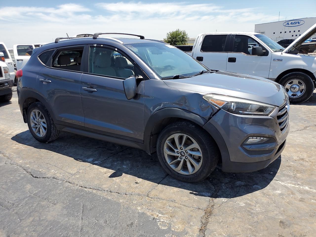 2016 Hyundai Tucson Limited vin: KM8J33A27GU193565