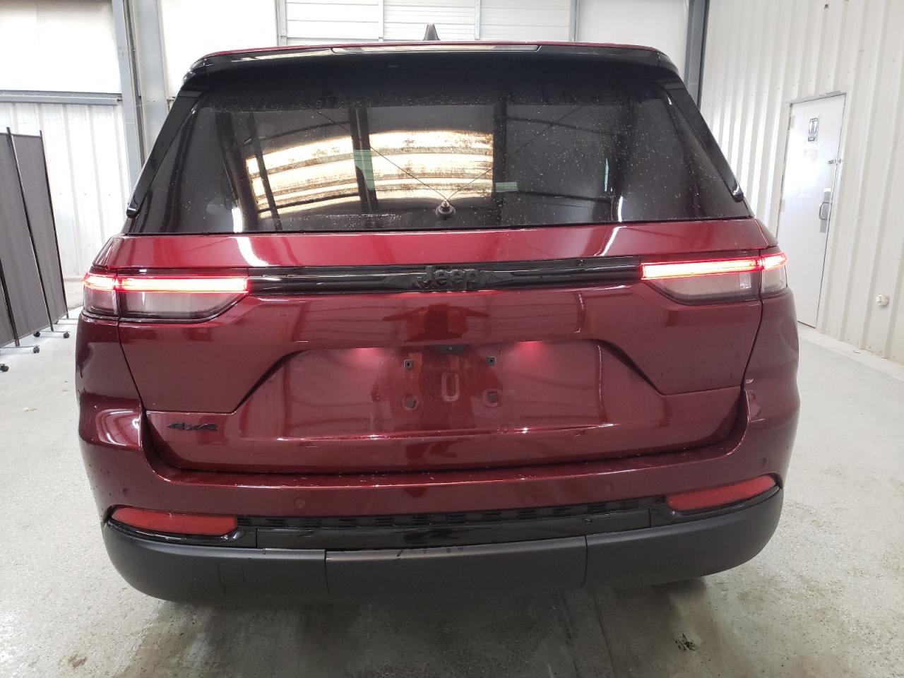 1C4RJHAG8R8520007 2024 Jeep Grand Cherokee Laredo