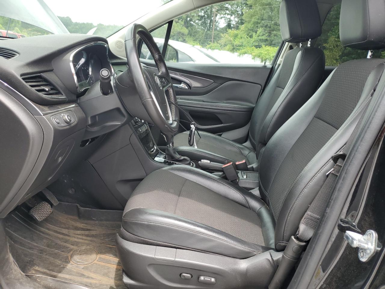 KL4CJASB5KB838136 2019 Buick Encore Preferred