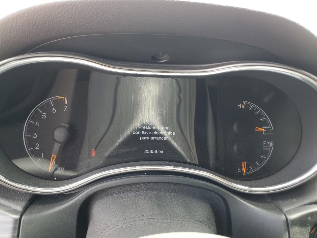 1C4RJFAG4KC784249 2019 Jeep Grand Cherokee Laredo