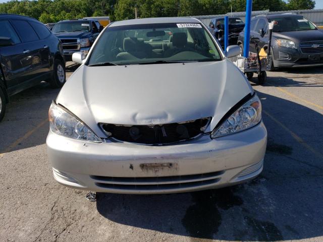 2003 Toyota Camry Le VIN: 4T1BE32K93U122617 Lot: 57324984