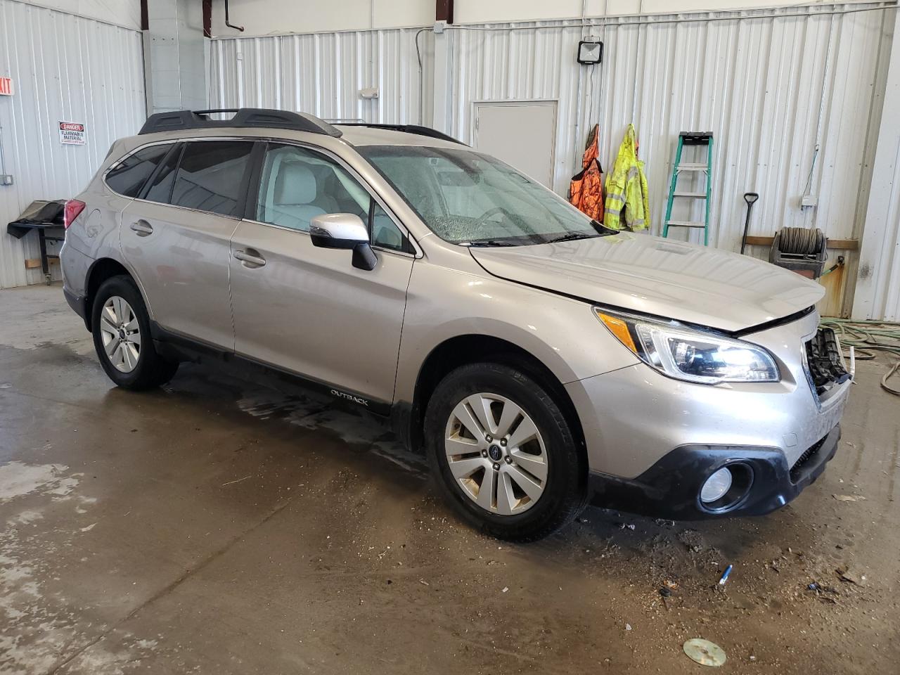 4S4BSAFC8H3217960 2017 Subaru Outback 2.5I Premium