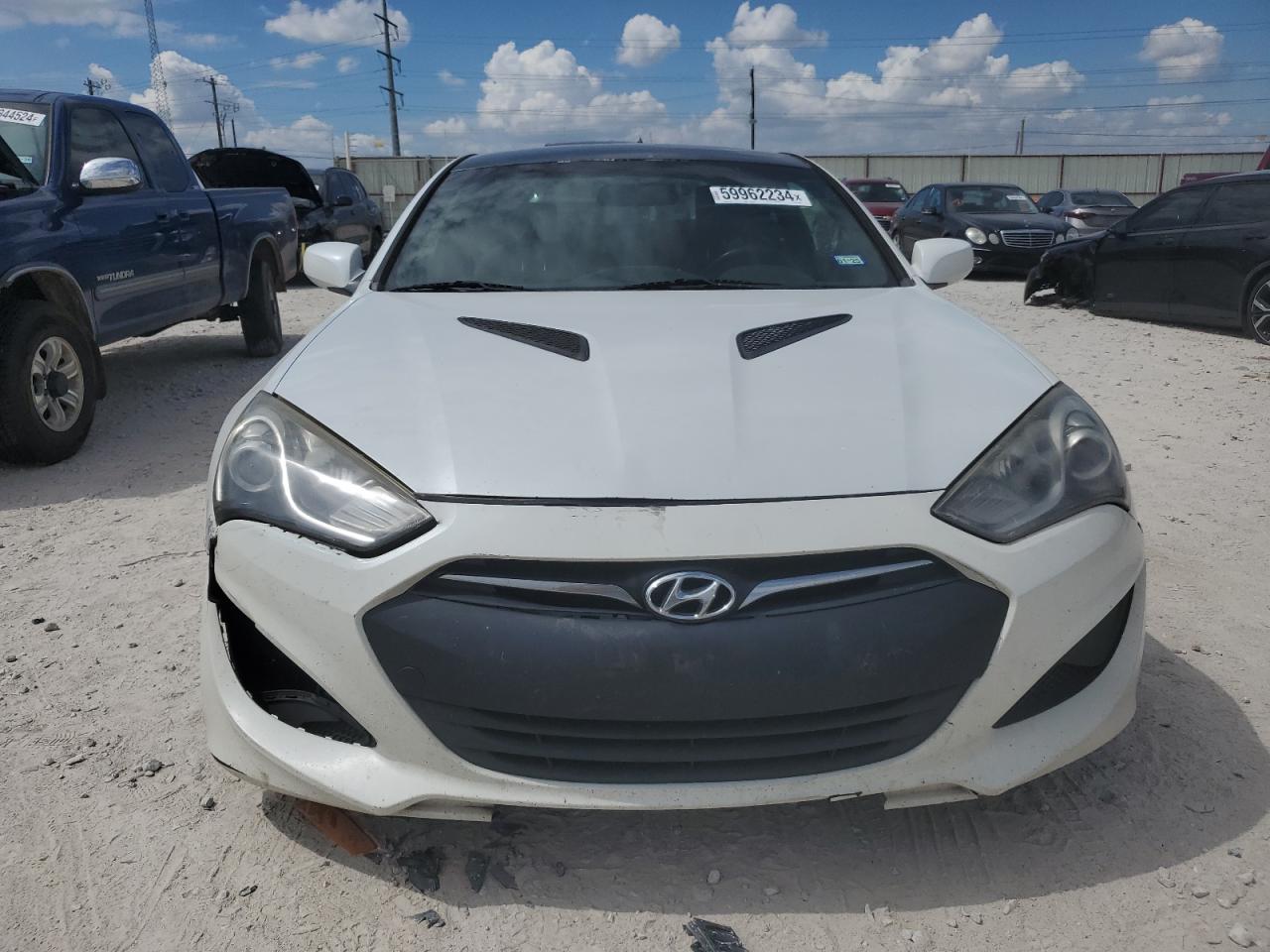 2013 Hyundai Genesis Coupe 2.0T vin: KMHHT6KD7DU109353