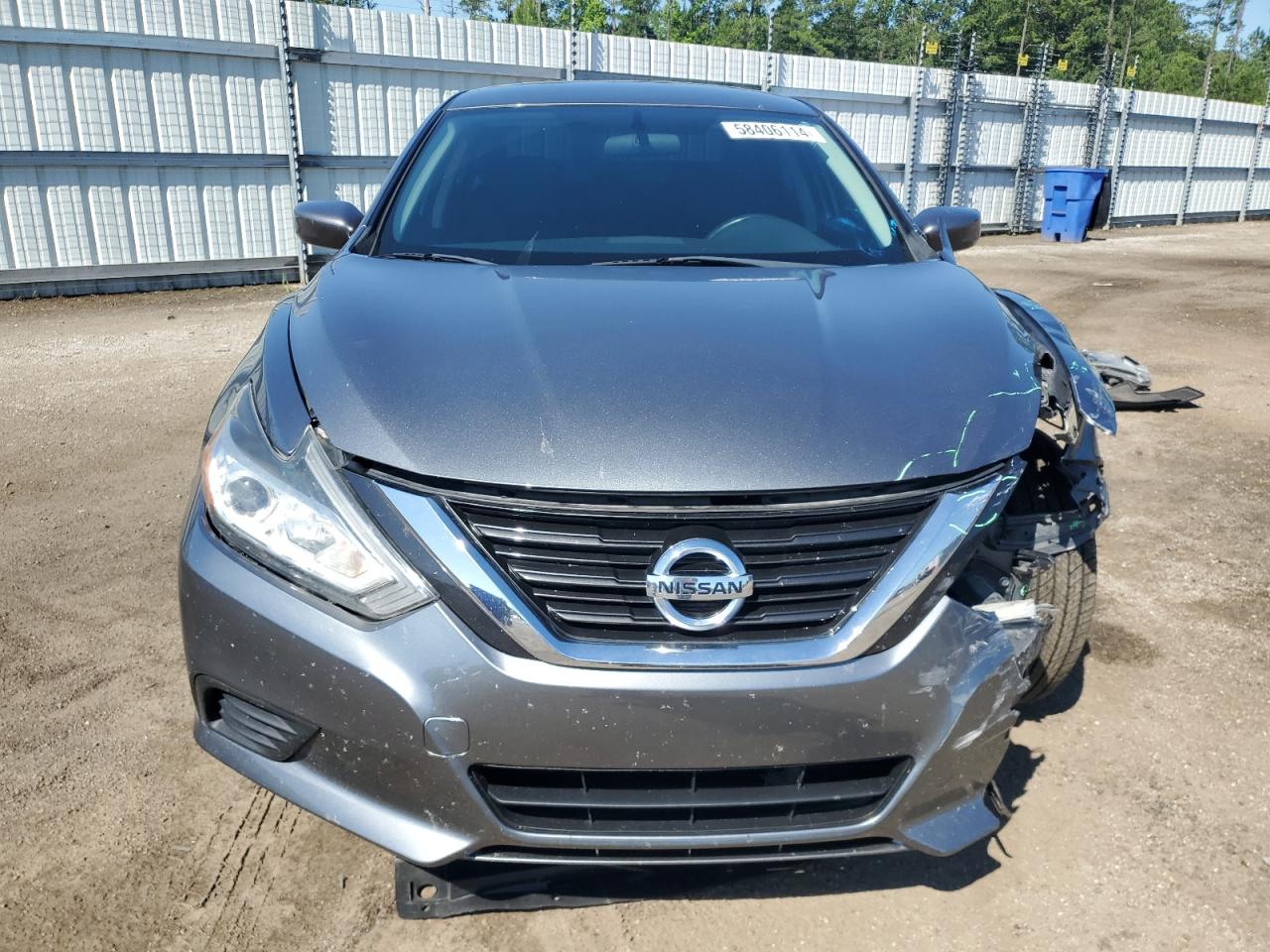 2017 Nissan Altima 2.5 vin: 1N4AL3AP8HC487389