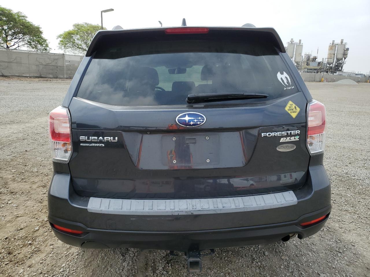 JF2SJAEC0HH594831 2017 Subaru Forester 2.5I Premium